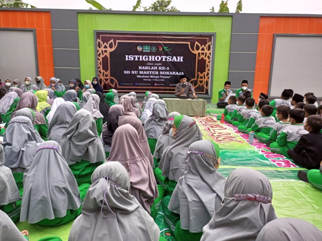 Peringati Harlah Ke-5, SD NU Master Gelar Istighotsah