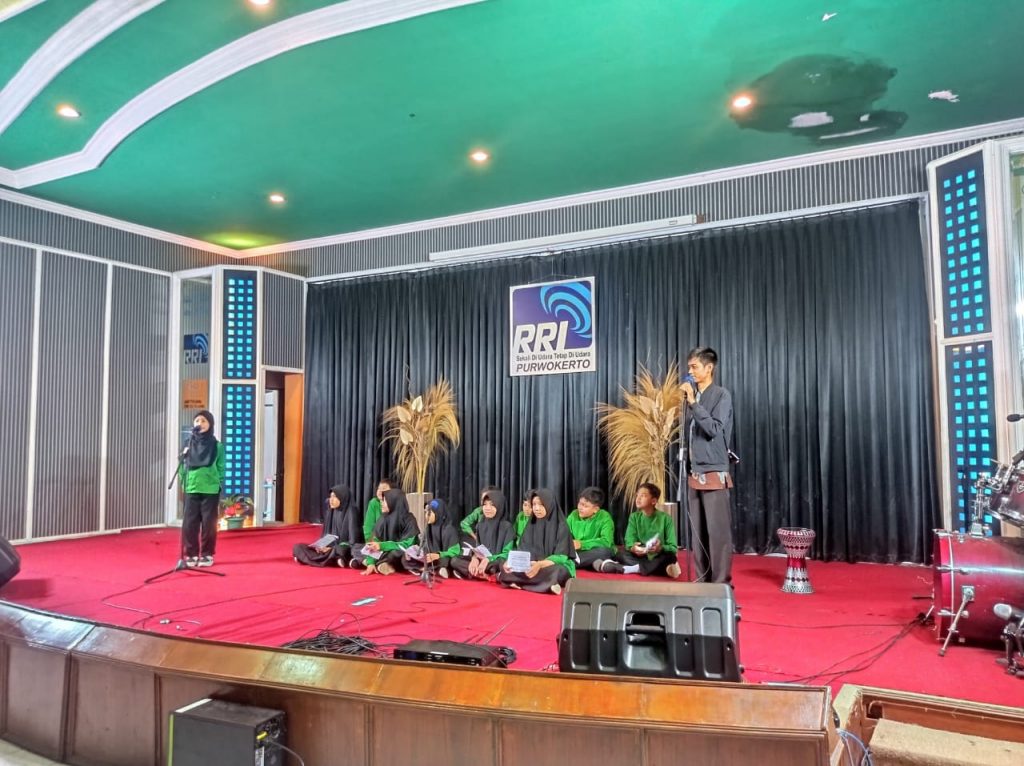 Pengembangan Program Sekolah, Peserta Didik Siaran di RRI